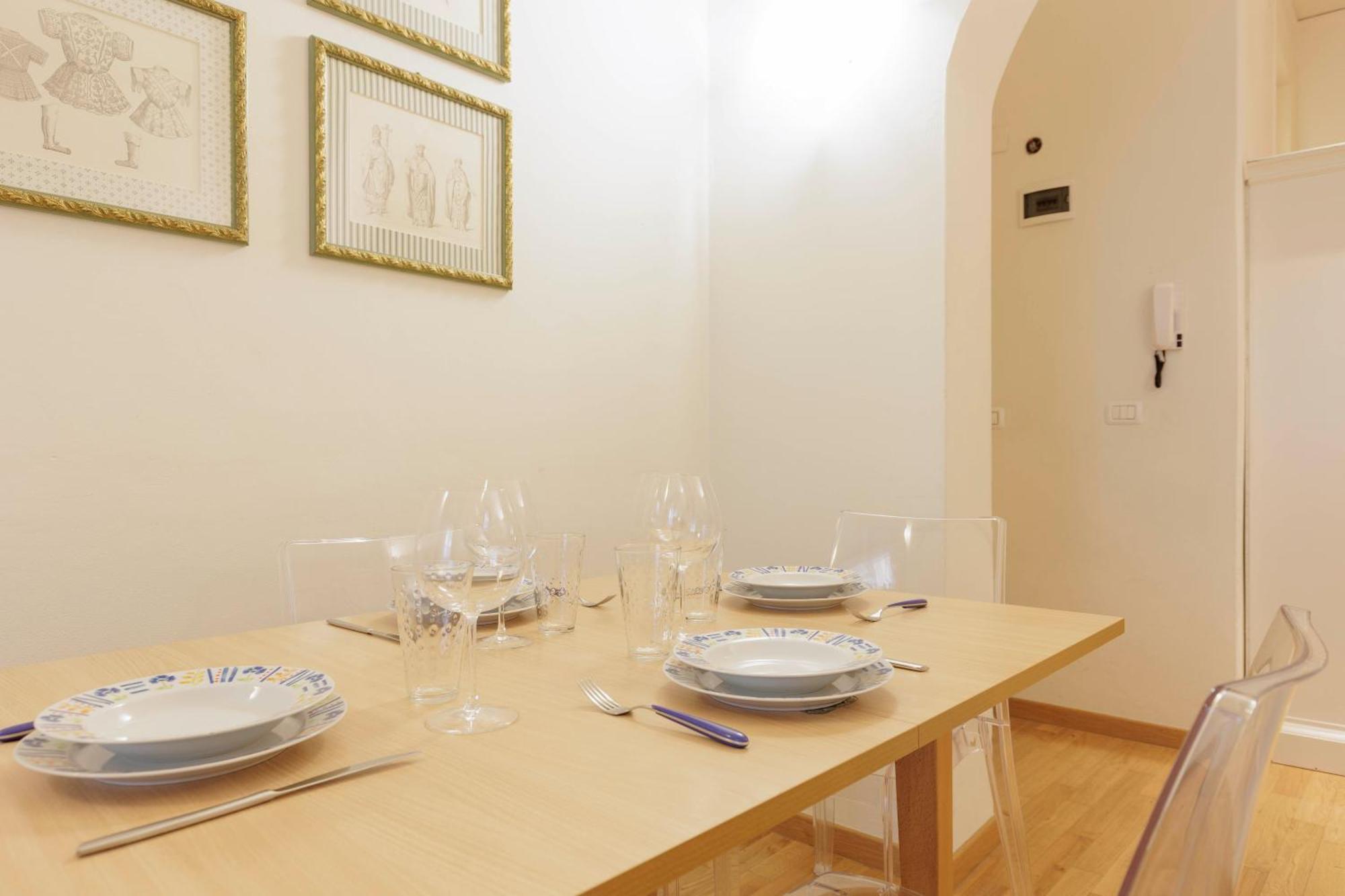 Borgo Pinti Living Apartment ฟลอเรนซ์ ภายนอก รูปภาพ